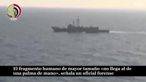 Restos del avión de Egyptair caído en el Mediterráneo