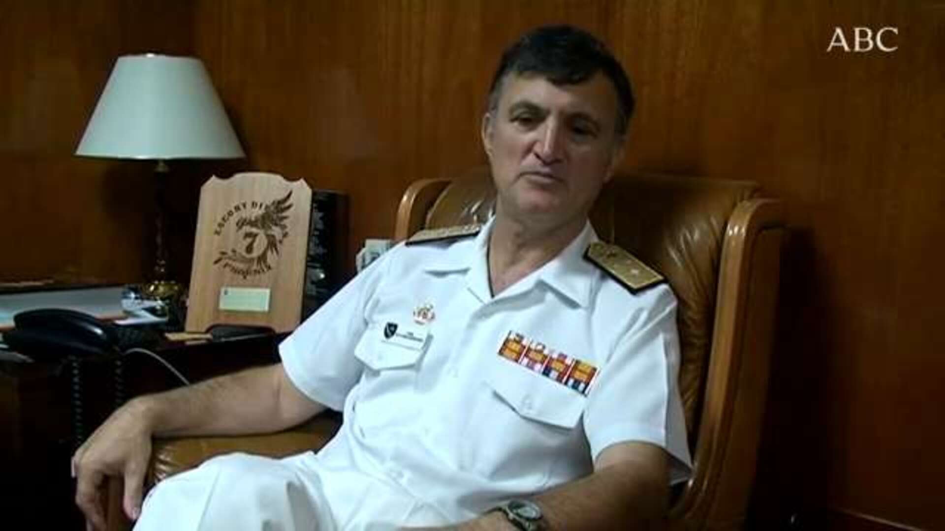 El contralmirante español al mando de «Atalanta» denuncia el aumento de las torturas de piratas a rehenes