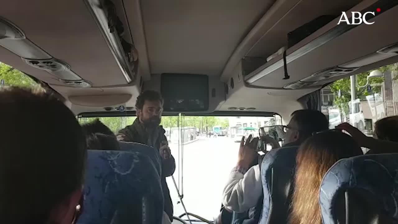 En vídeo: Dentro del autobús de Vox