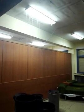 Denuncian el «lamentable estado» del Colegio de Guardias Jóvenes de Valdemoro