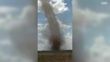 Vídeo: Un espectacular«tornado» atraviesa con furia Ciudad Real