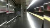 Un turista se cae a las vías del Metro con una BiciMad