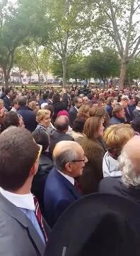 Abucheos a Carmena durante la inauguración del monumento a la revolución húngara en San Blas