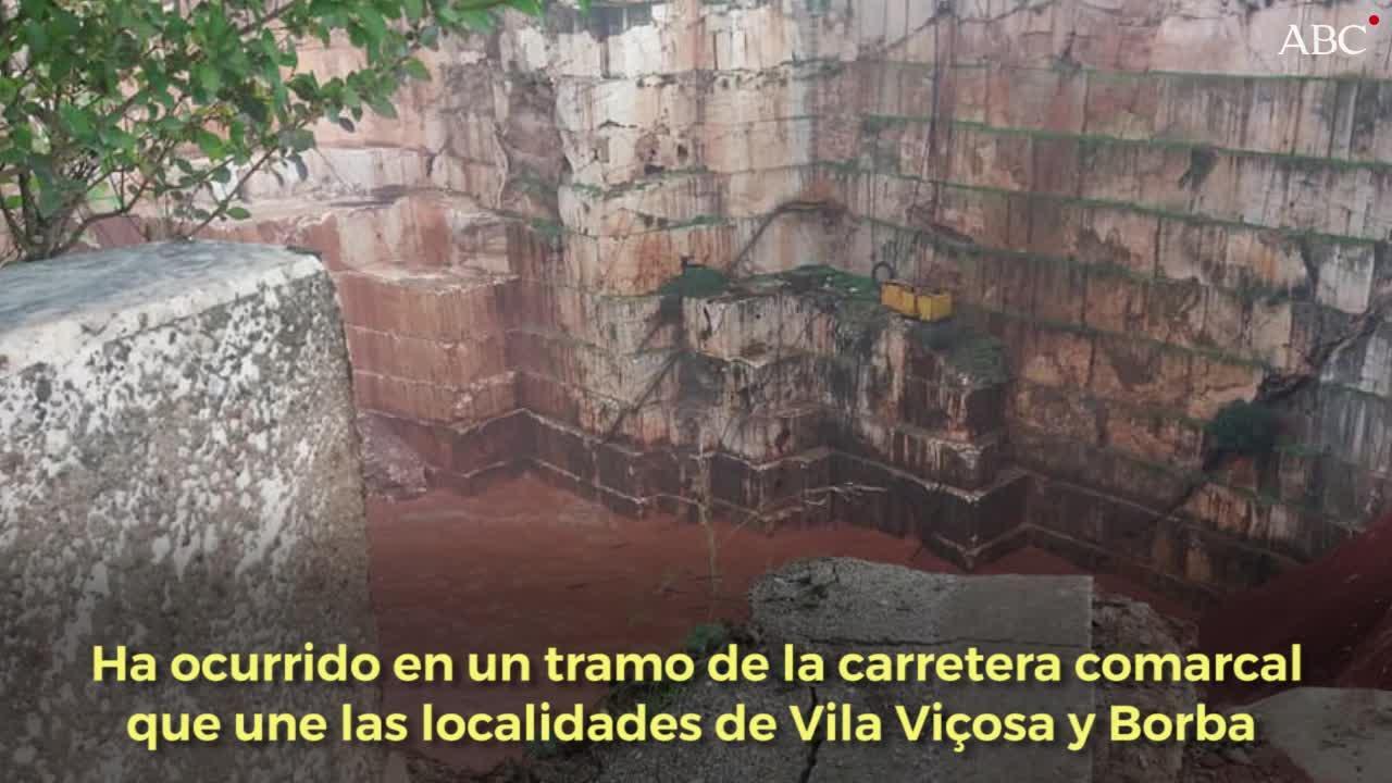 Un corrimiento de tierras provoca el desplome de varios vehículos en la zona de Évora