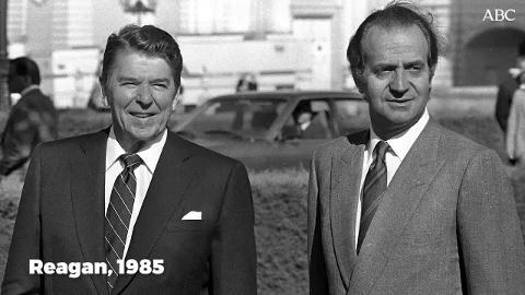 Momento del encuentro entre Eisenhower y la niña española Rosa María Jiménez Calvo durante la visita del presidente estadounidense a España en diciembre de 1959.