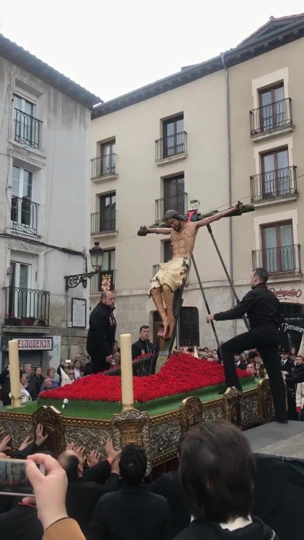 Accidente del Cristo de las Gotas de Burgos al comenzar la procesión