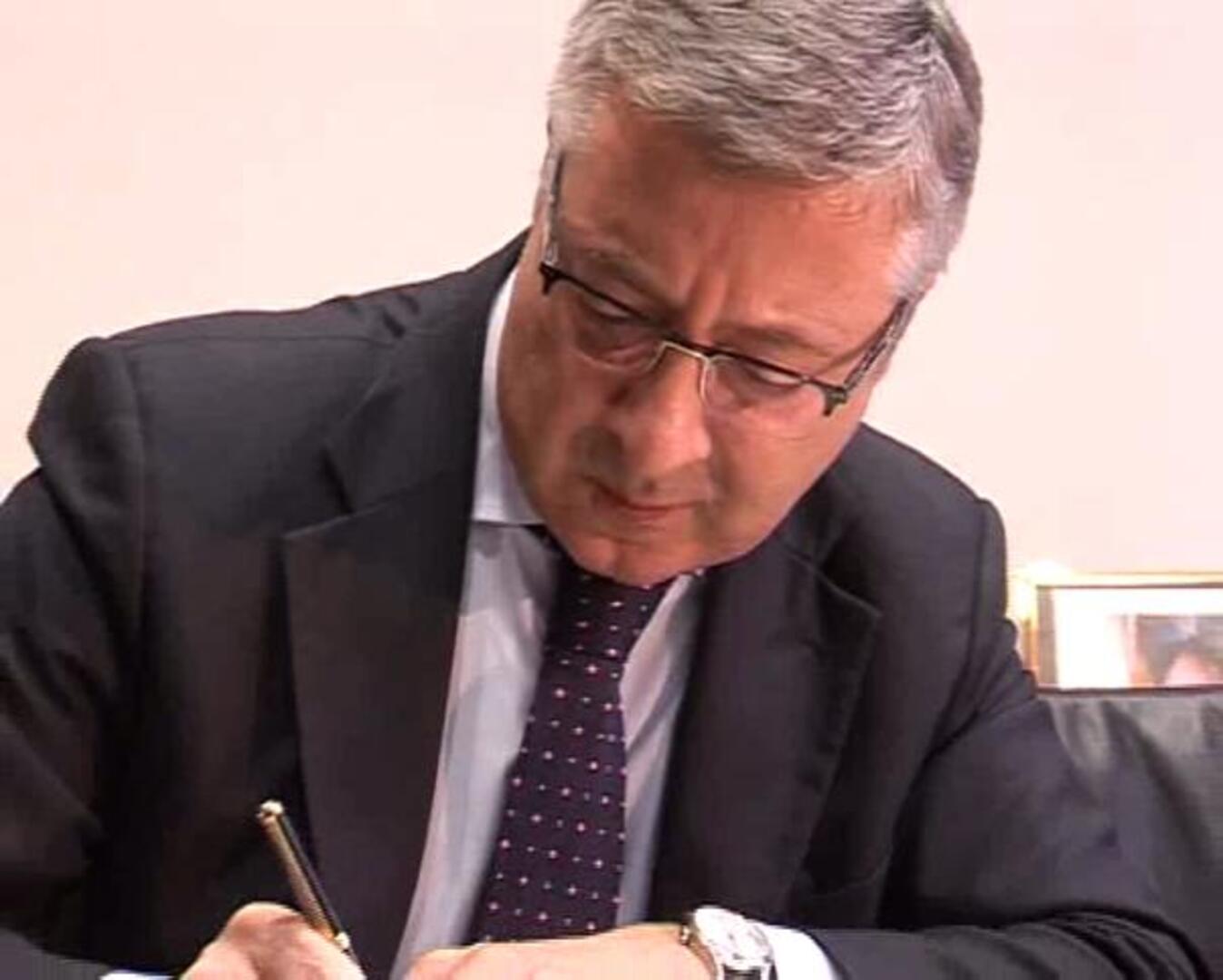 Blanco emula al presidente checo y «se queda» con un Montblanc