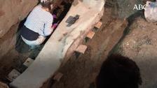 Los secretos que revela (y los que aún esconde) el sarcófago romano de plomo hallado en Granada