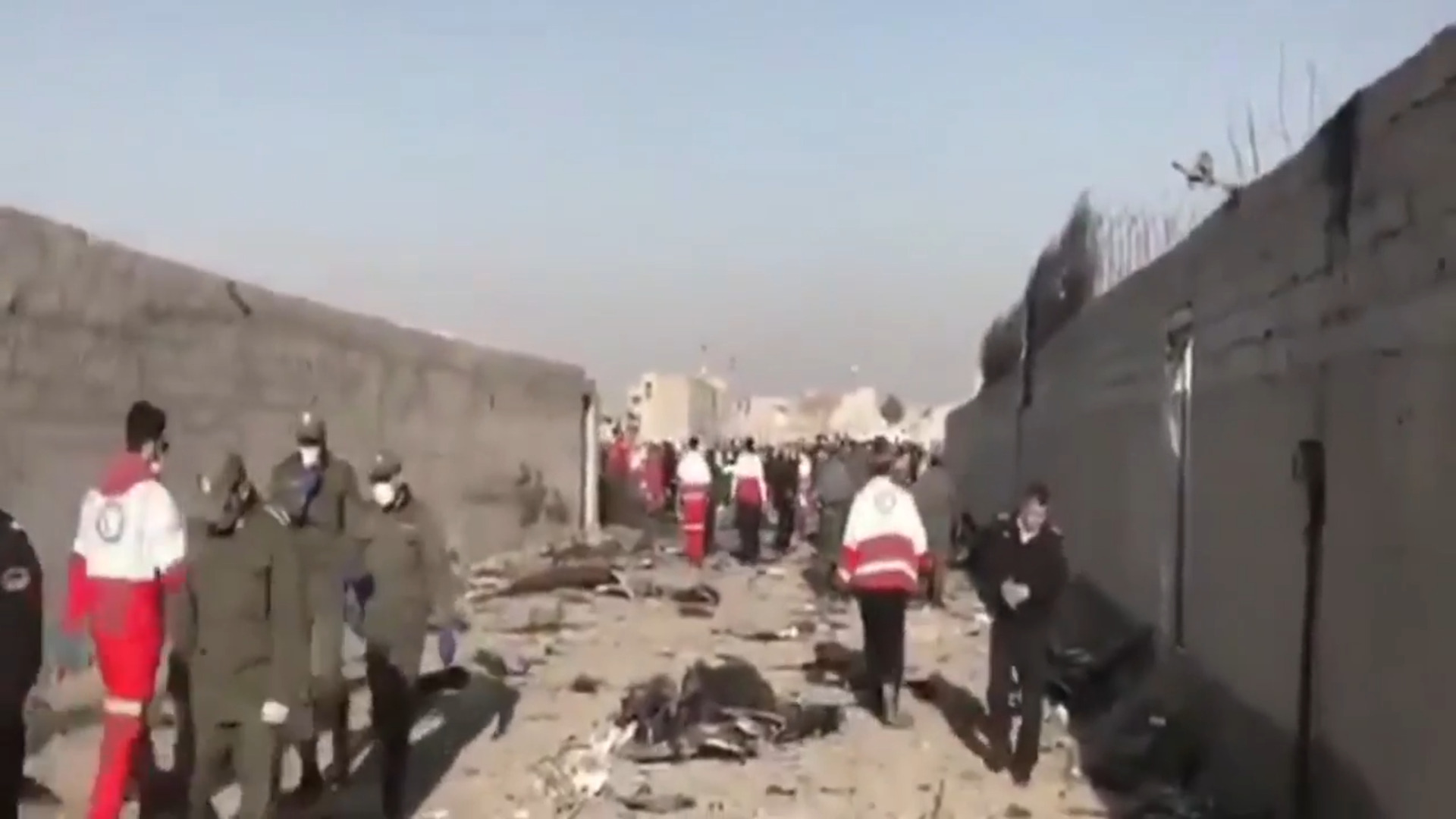 Mueren más de 170 personas que viajaban en el avión siniestrado en Teherán