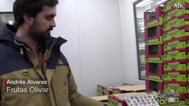 Compradores en Mercamadrid antes de Nochebuena