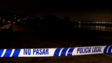 Playas desiertas en una noche de San Juan atípica