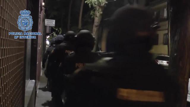 Detenidos en Madrid tres yihadistas que manejaban manuales para perpetrar atentados suicidas