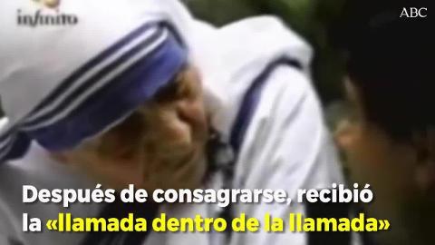 Monjas de las Misioneras de la Caridad asisten a misa en la Casa de la Madre Teresa de Calcuta