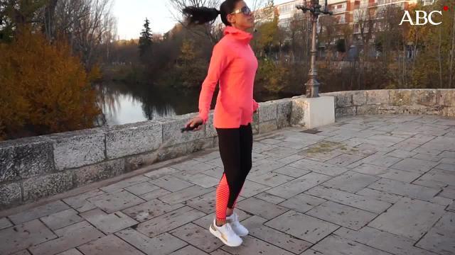 Vídeo: Amaya Fitness - Ejercicios para estar en forma después Navidades