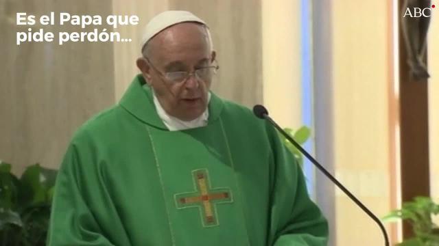 Jorge Bergoglio junto a su hermano Oscar, el día de su primera comunión
