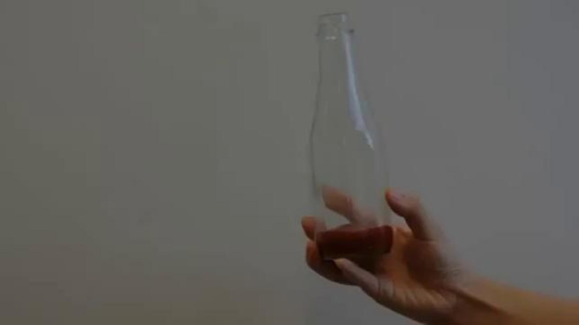 Científicos explican cómo exprimir un bote de ketchup hasta la última gota