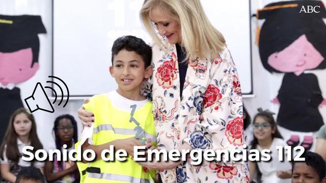 Cristina Cifuentes entrega una distinción honorífica a Youssef