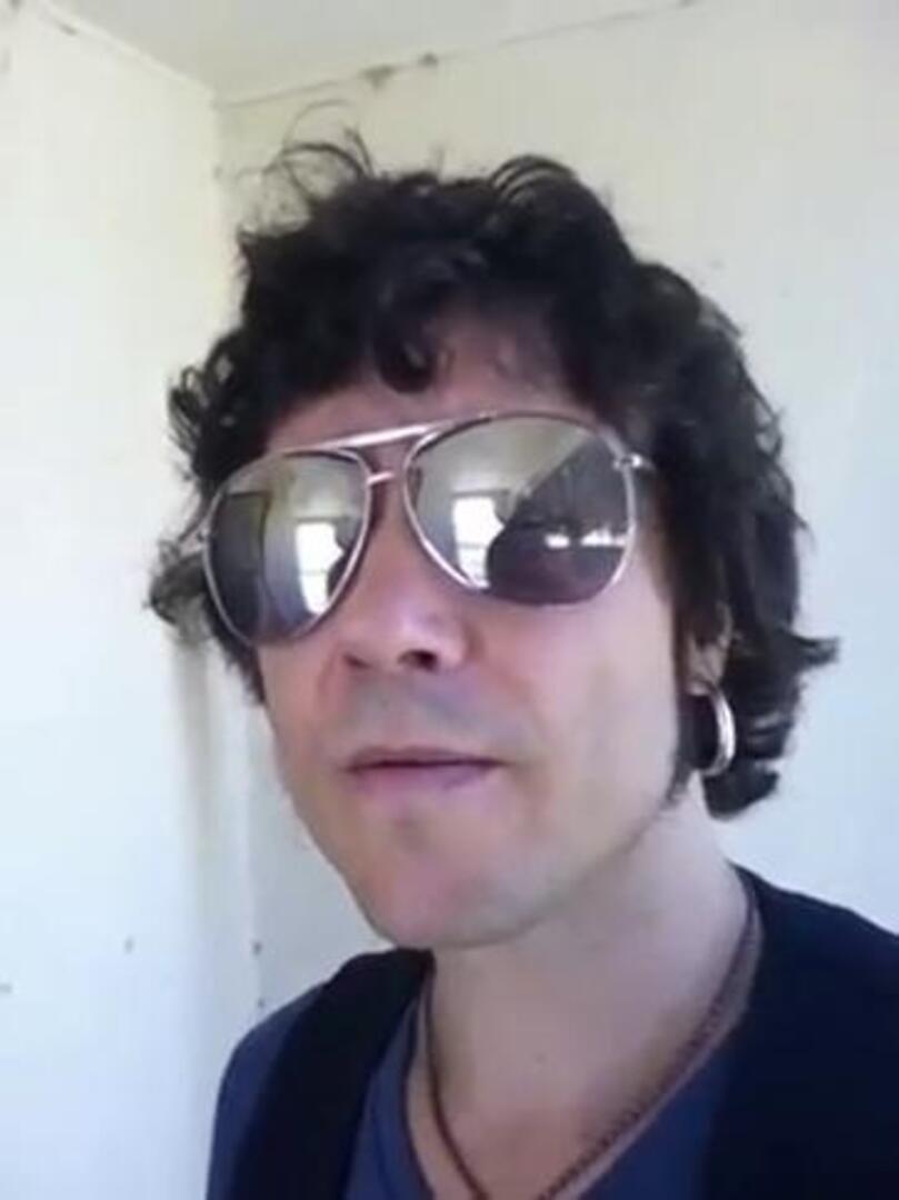 Bunbury anuncia en Facebook la grabación de su nuevo álbum