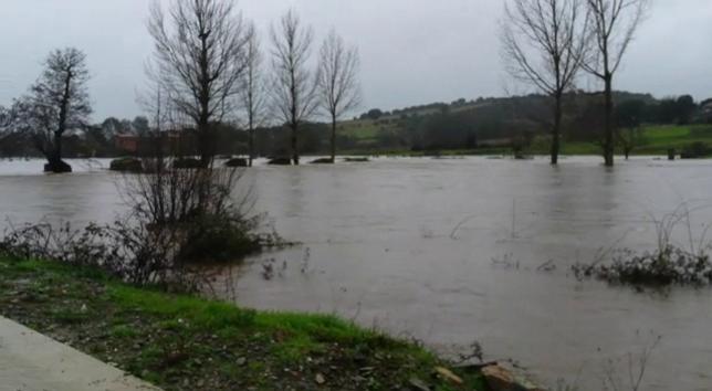 Inundaciones en la localidad zamorana de Tardobispo