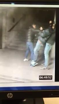 La Policía busca a los autores de un robo por el método del «mataleón» en el metro de Francos Rodríguez