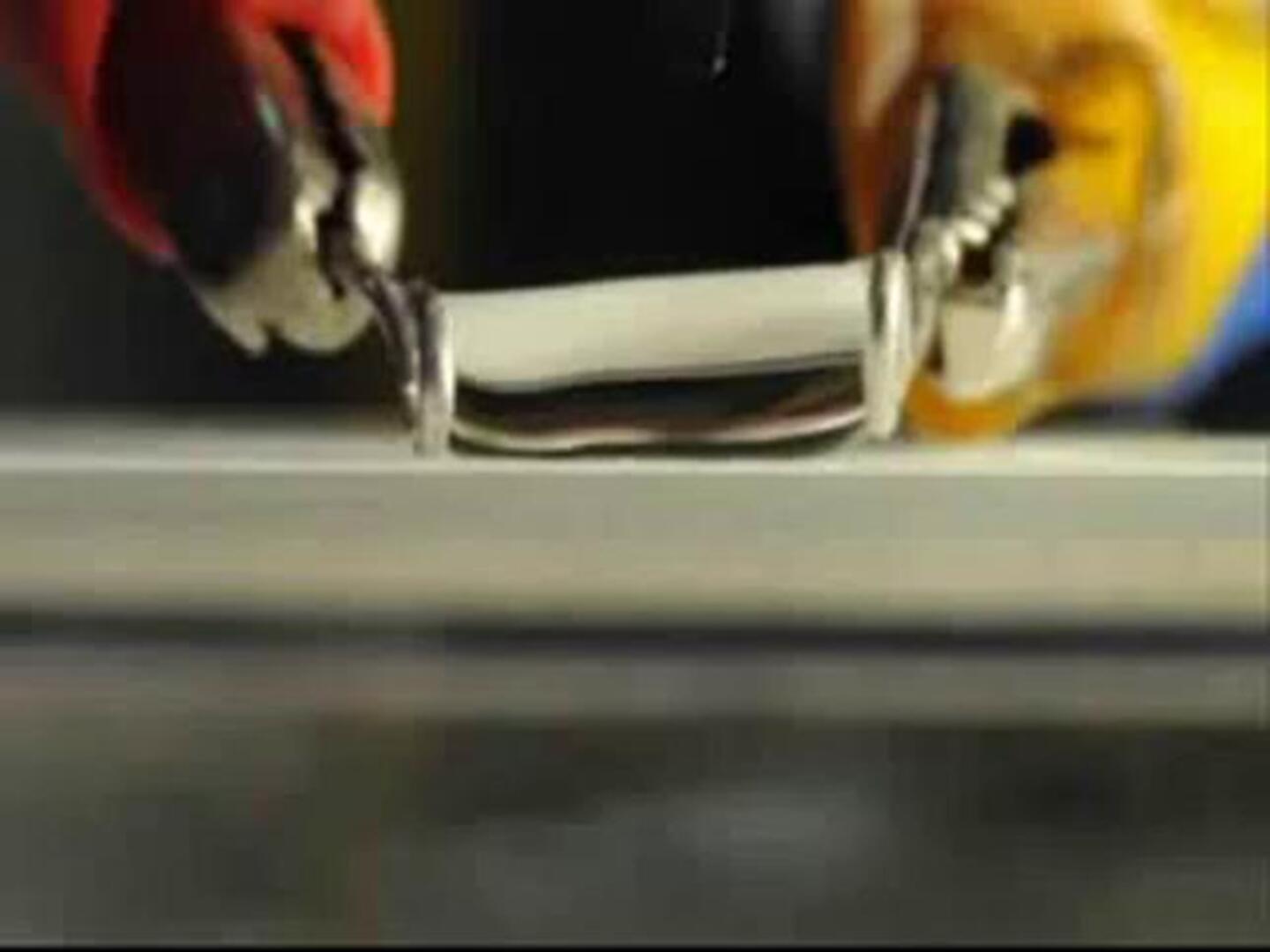 Crean un cuchillo que corta el agua