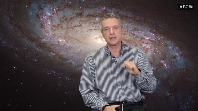 Dos agujeros negros en rotación. Algunas modificaciones a las ecuaciones de Einstein eliminan las singularidades de su interior. Cálculos similares han llevado a los investigadores a eliminar la singularidad del Big Bang