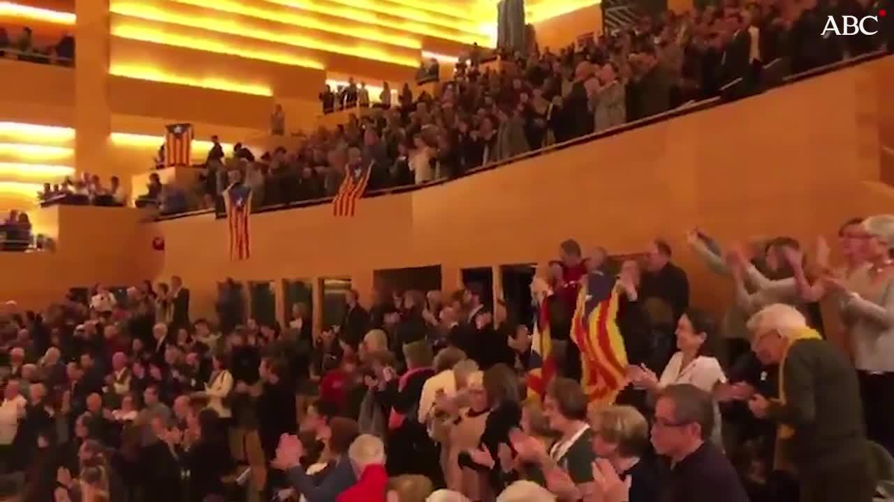 Espectáculo nacionalista en la representación del Mesías de Händel en Barcelona