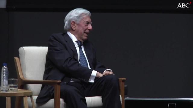 Vargas Llosa y Bieito Rubido, en un momento de la charla