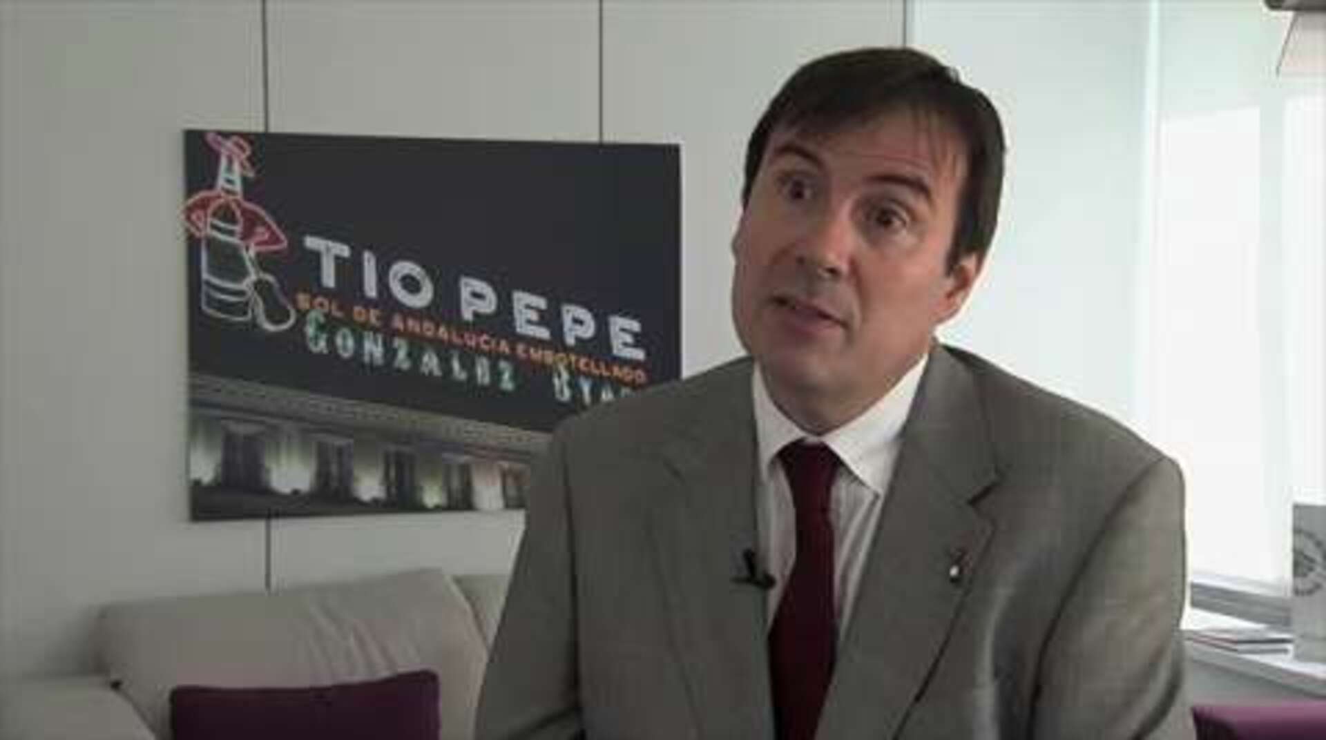 González Byass intenta que el anuncio de Tío Pepe siga en la Puerta del Sol