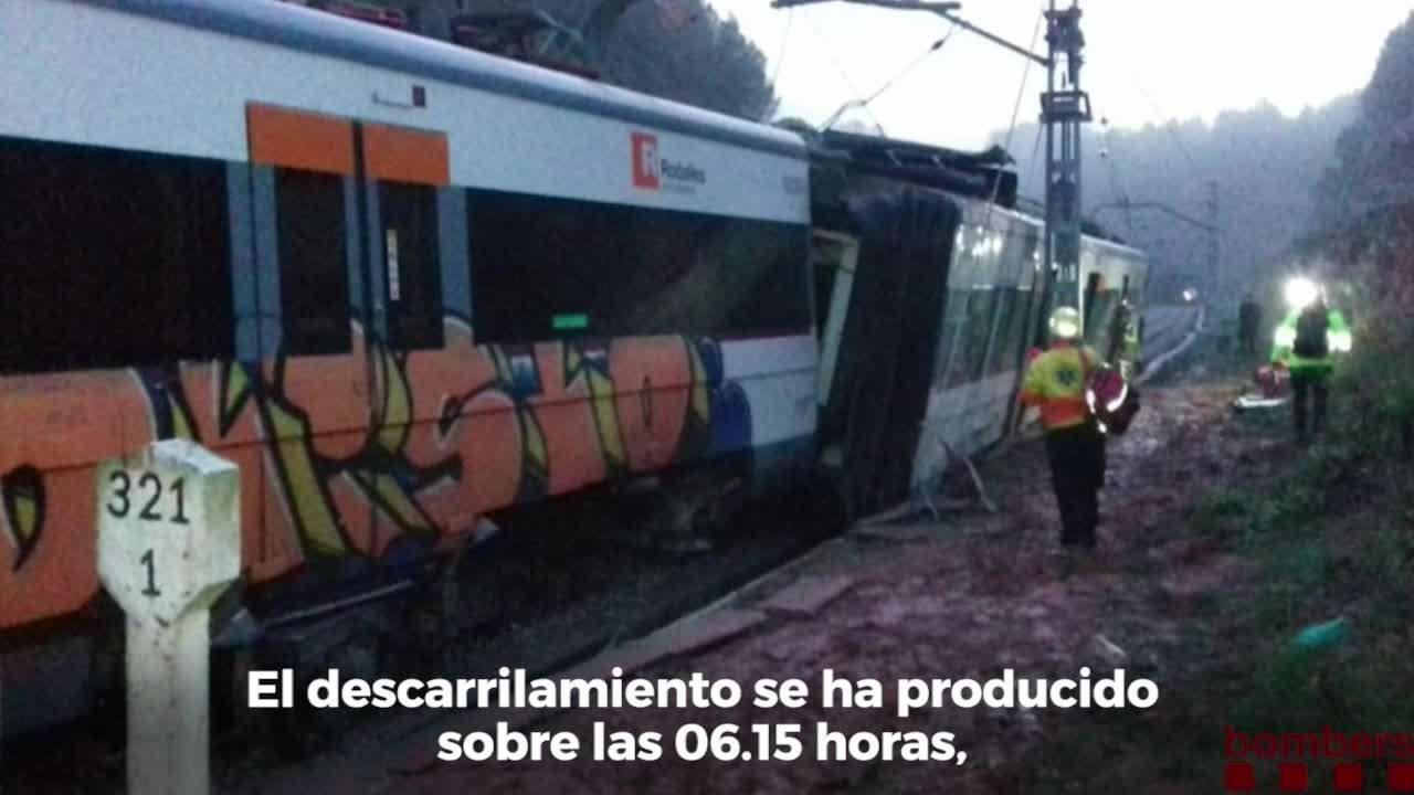 Intervención de los bomberos tras el accidente de cercanías en Vacarisses