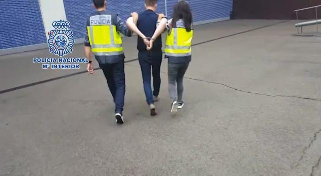 Detenido un ciberdepredador sexual en Barcelona prófugo de la Justicia británica