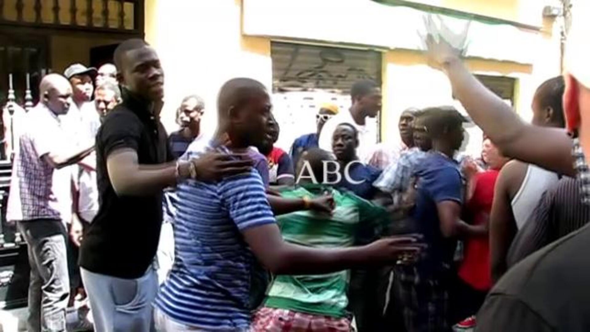 Un nuevo vídeo muestra la tensión en Lavapiés tras los disparos de la Policía