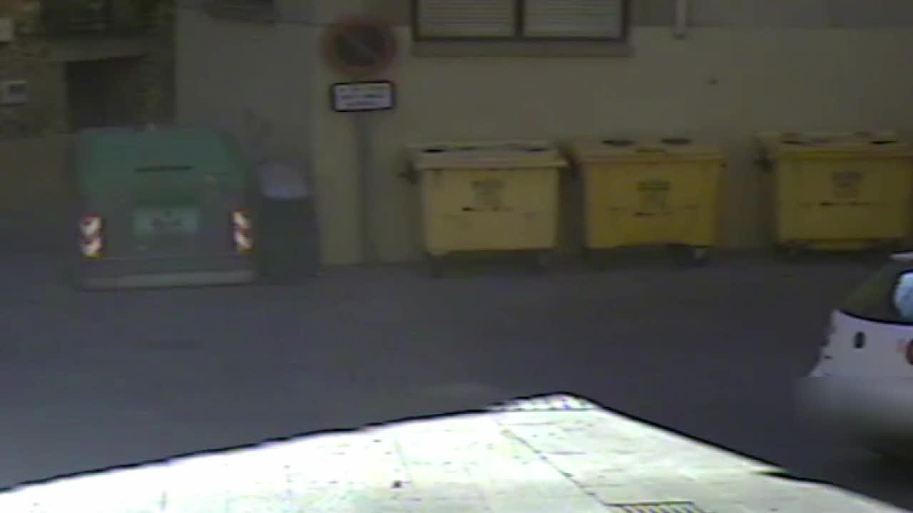 La Guardia Civil detiene a un hombre por matar a golpes a su perro y tirarlo a la basura