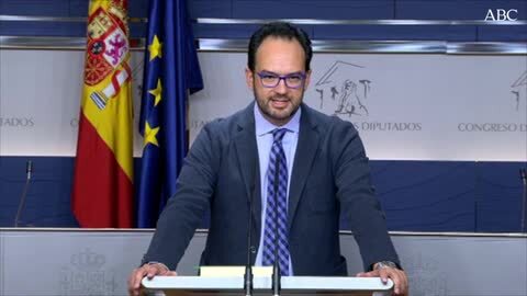 Sánchez ceja en su intento de ser presidente y culpa a Podemos del fracaso