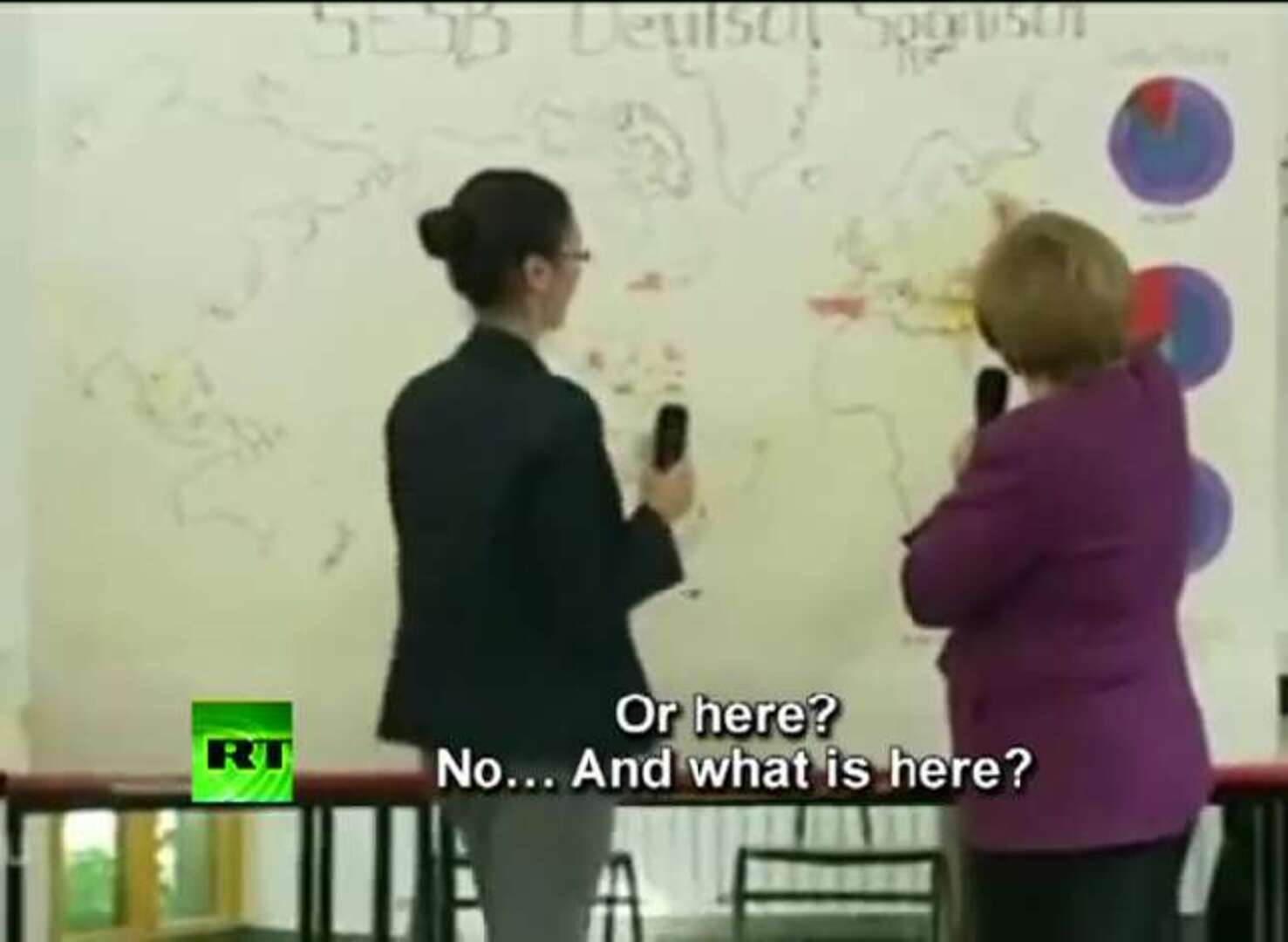 Merkel no sabe situar Berlín en el mapa de Alemania