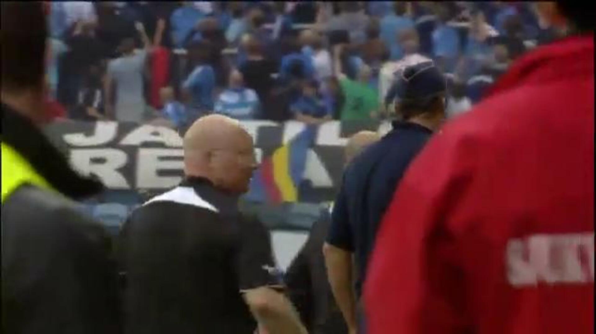 Suspenden un partido de la liga sueca por el lanzamiento de petardos