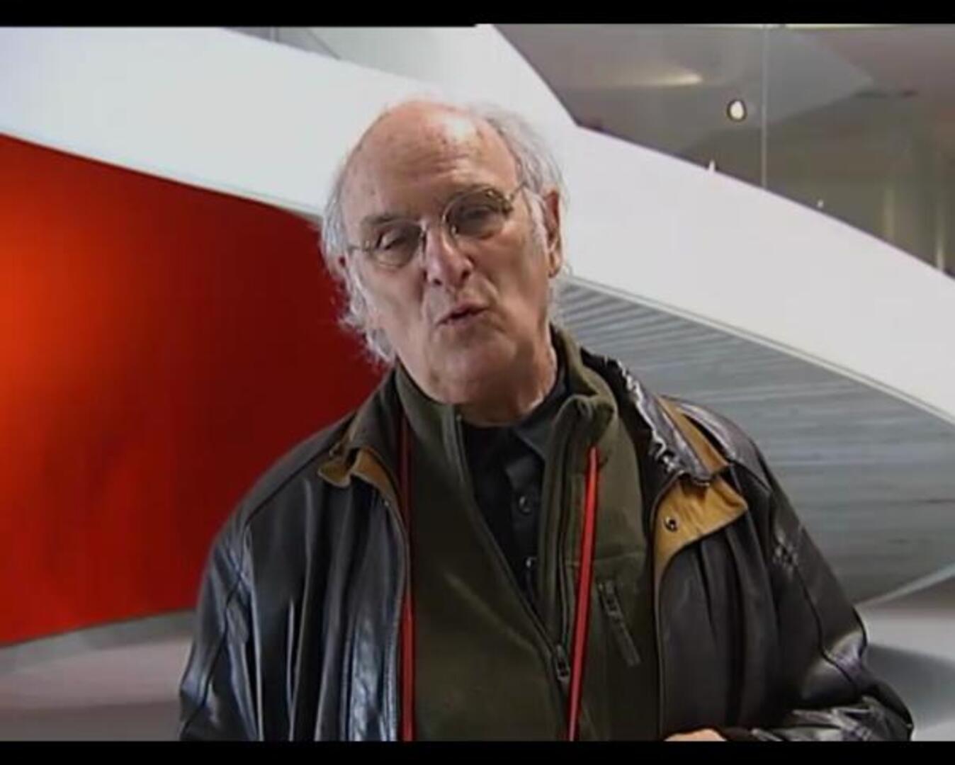 Saura llena de «Luz» el Niemeyer