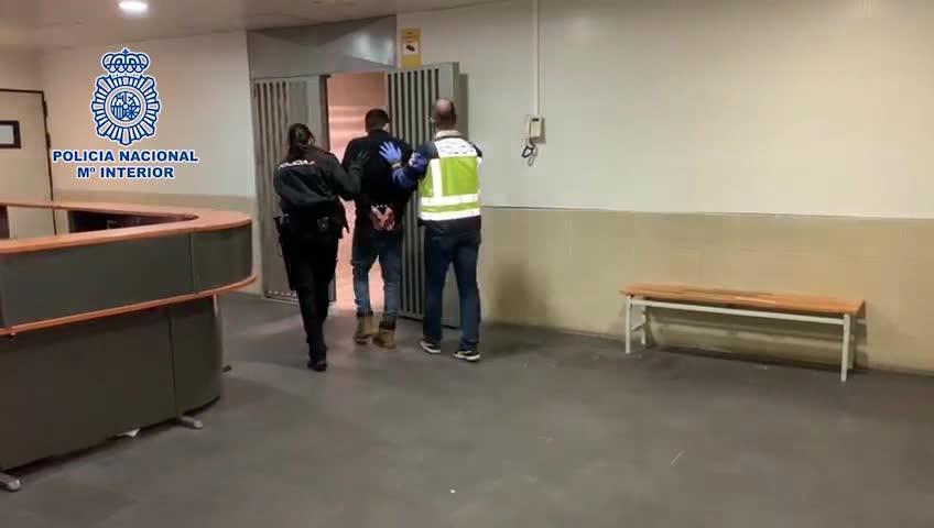 Imágenes de la detención del presunto autor del asesinato en Alcalá de Henares