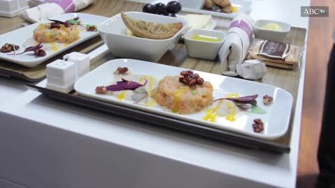 Hasta 40.000 menús pueden salir de esta gran cocina cada día