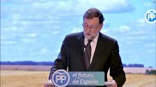 Rajoy reivindica su labor frente a los golpistas independentistas, la crisis y los terroristas