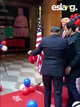 La feminista en la protesta durante la presentación de la figura de Donald Trump en el Museo de Cera de Madrid