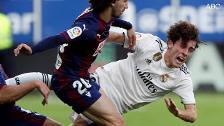 Dura derrota del Real Madrid en Ipurúa (3-0)