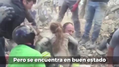 Vídeo: Niña rescatada en el terremoto de Italia