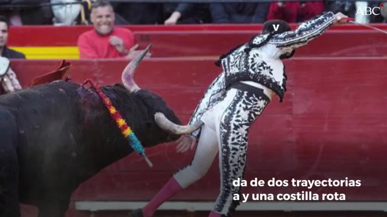 Enrique Ponce sufre graves lesiones en la pierna tras la cogida en Fallas
