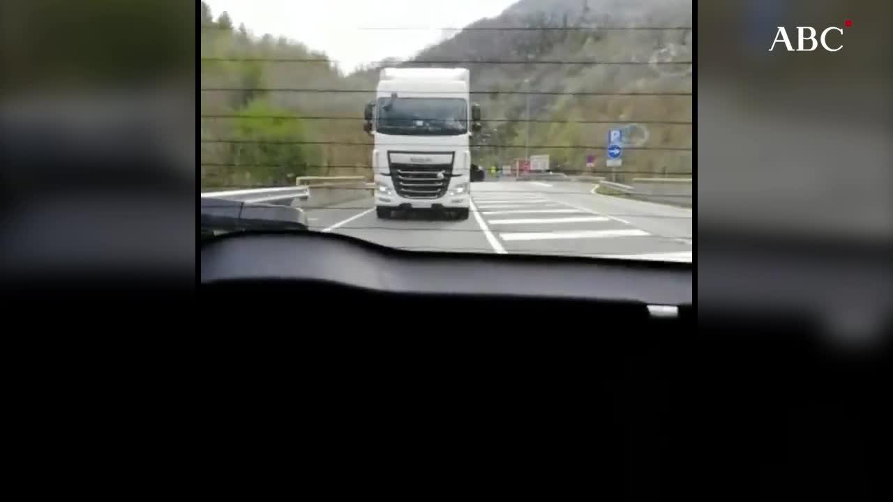 Una captura del vídeo compartido en Twitter por la Policía Foral de Navarra