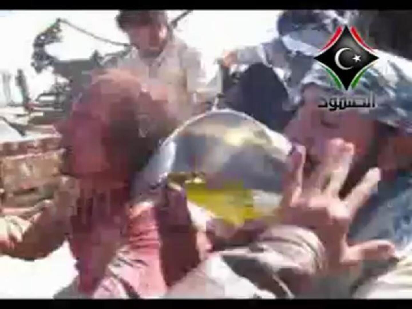 Gadafi muere en combate