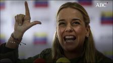 Lilian Tintori y su hija llegan a Madrid tras dejar la Embajada de España en Caracas
