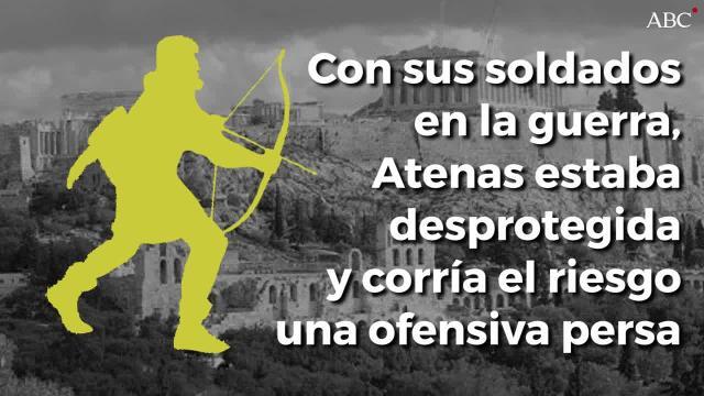 Fotograma de «300: El origen de un imperio» con un grupo de hoplitas atenienses cargando