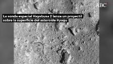 Muestran en vídeo cómo Japón ha lanzado una bomba sobre el asteroide Ryugu