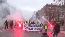 Batalla campal en el Arco de Triunfo: Las imágenes más impactantes de las protestas en Francia